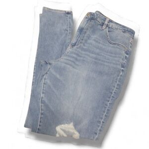 American Eagle Next Level Stretch Light wash distressed Skinny Jeans